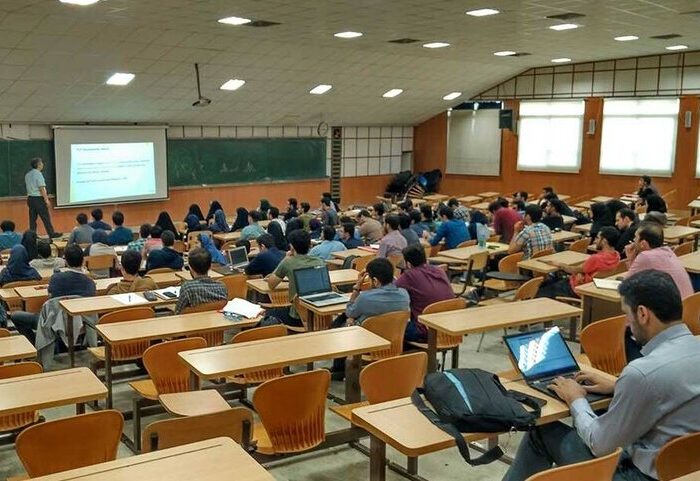 پرونده ۱۴۲نفر از متقاضیان تدریس خبره در دانشگاه علمی کاربردی بررسی شد