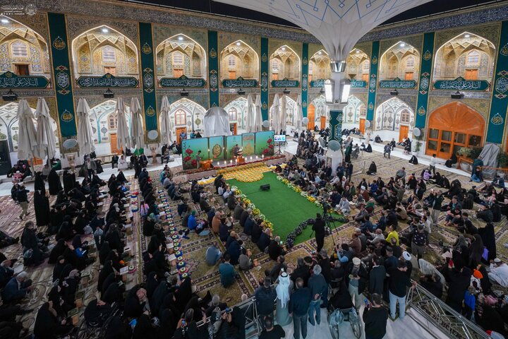 آذین بندی حرم مطهر امیرالمومنین (ع) در آستانه ولادت حضرت زهرا(س)/عکس