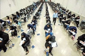 افشاگری خسروپناه درباره مافیای کنکور/ میلیون‌ها پیامک تهدیدآمیز دریافت کردیم