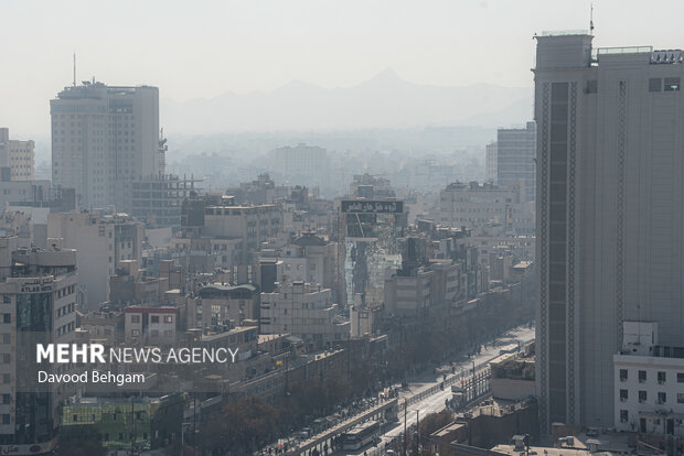 تداوم آلودگی هوای مشهد؛۶ منطقه در وضعیت قرمز قرار دارد