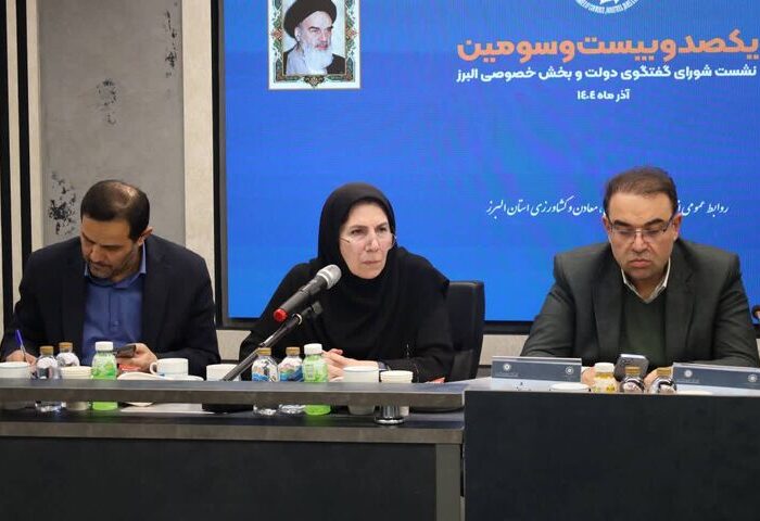 توزیع ارز بین واحدهای تولیدی و تجاری بر اساس اولویت‌های ملی انجام می‌شود