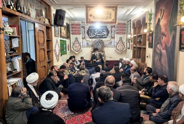 حجت‌الاسلام مومنی: هیچ‌گونه هتک حرمت به ساحت اهل‌بیت(ع) پذیرفته نیست