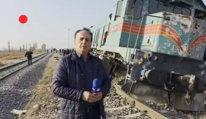 خارج شدن قطار از ریل در ایستگاه هشتگرد