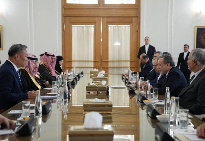 دیدار قائم‌مقام وزیر خارجه عربستان و معاون وزیر خارجه چین با عراقچی