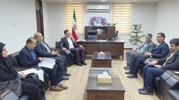 فرماندارتنگستان: هم‌افزایی برای تحقق مسئولیت اجتماعی افزایش یابد