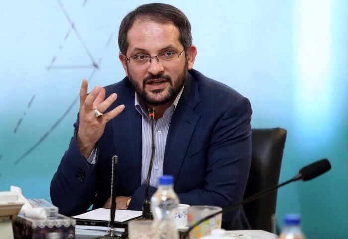 لزوم تقویت همزمان آموزش، پژوهش و ارتباط با جامعه در دانشگاه
