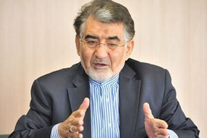 مدرک دانشگاهی موفق‌ترین مقام اقتصادی تاریخ انقلاب چه بود؟ / مقاماتی که باید از خجالت آب شوند