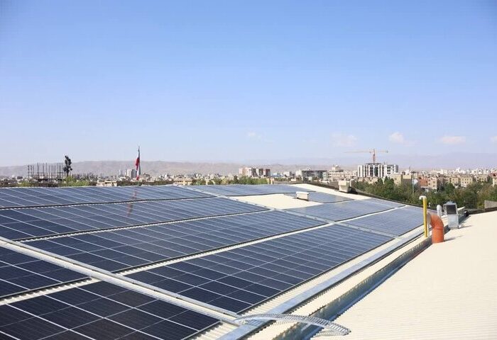 نیروگاه خورشیدی در اداره منابع طبیعی اصفهان بهره‌برداری شد