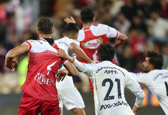 پرسپولیس به دنبال سبقت از پیکان/ تراکتور در اندیشه نزدیک شدن به صدر