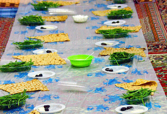 خوردن وعده «سحری» برای روزه‌داران لازم است