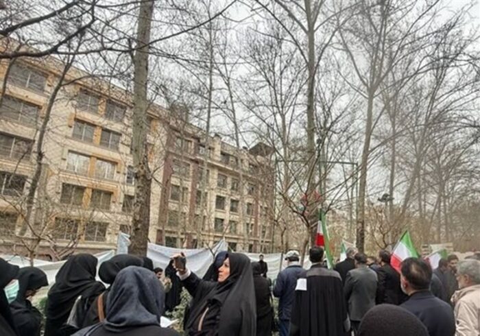 تجمع اعتراضی حقوقدانان ایرانی مقابل دفتر سازمان ملل در تهران