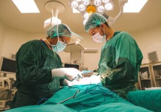 تضمین ایمنی و تامین پایدار تجهیزات قلب و عروق