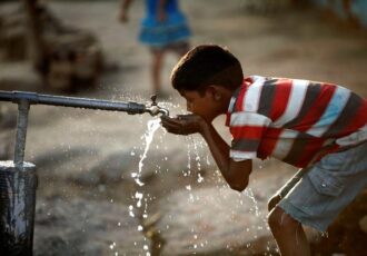 زنگ خطر گسترش بیماری‌های منتقله از آب و غذا