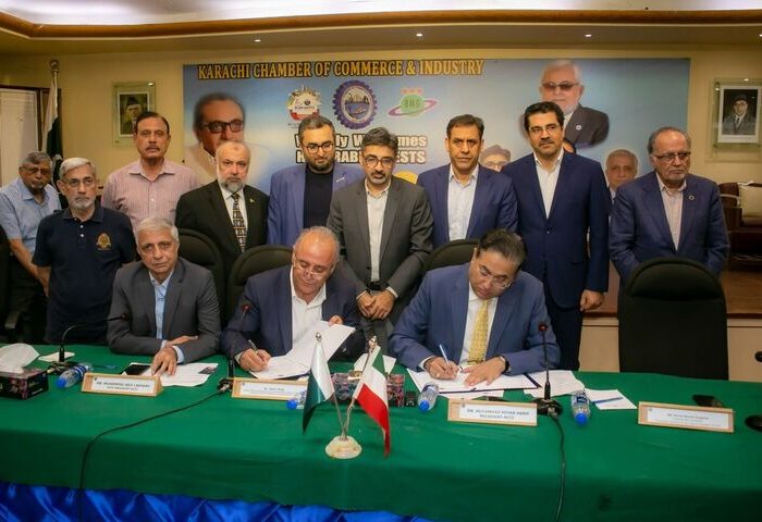 توسعه همکاری‌های استانی ایران و پاکستان؛ اتاق های اراک و کراچی تفاهمنامه امضا کردند