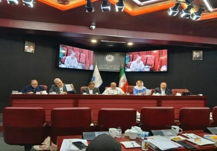 دهنوی: تحریم‌ها هزینه تجارت خارجی را بالا برده‌اند؛ باید موانع داخلی را کم کنیم
