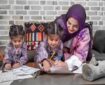 چرا زنان خانه‌دار همچنان در سیاست‌گذاری نادیده گرفته می‌شوند؟