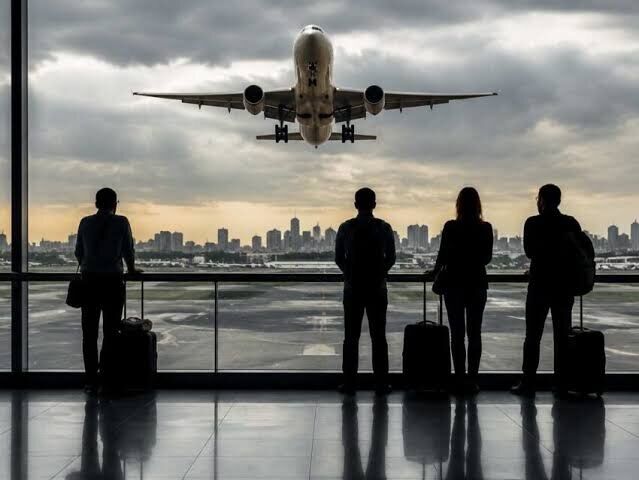 حمله دشمن به فرودگاه ایرانشهر ۳ همت خسارت برجا گذاشت