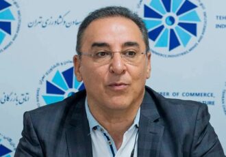 رسوب ۱۷ هزار کانتینر ایرانی در کراچی؛ توقف ۳ هزار کامیون در مرز ریمدان