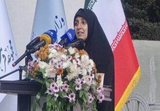 بهروزآذر: ما به گفتگو باور داریم اما در برابر زور تسلیم نخواهیم شد