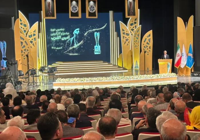 نجفی‌عرب: اقتصاد زمان جنگ را نمی‌توان با قوانین زمان صلح اداره کرد | انبارها کالا دارند ولی مردم قدرت خرید ندارند