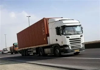 کامیون‌ها ۴۰ روز در یکی از مرزهای شرقی کشور ماندند/ گازوئیل لیتری ۸۰ هزار تومان!